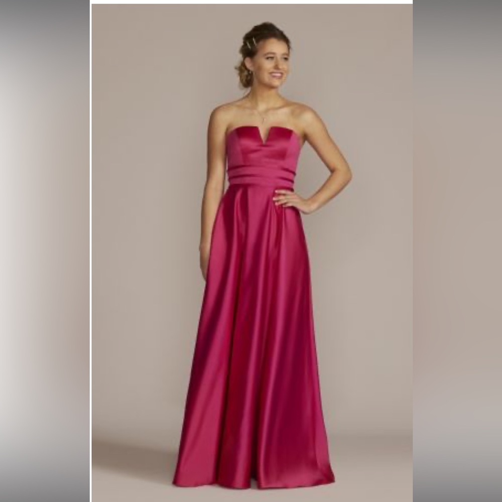 V-NOTCH STRAPLESS PROM GOWN WITH WAIST DETAIL,FUCHSIA,8 (SALE!!!)